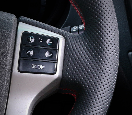 TOYOTA トヨタ 高級本革 編み込み式 ハンドルカバー フィット感抜群 四季汎用 滑り止め 専用ハンドルカバー | iCarCompanion