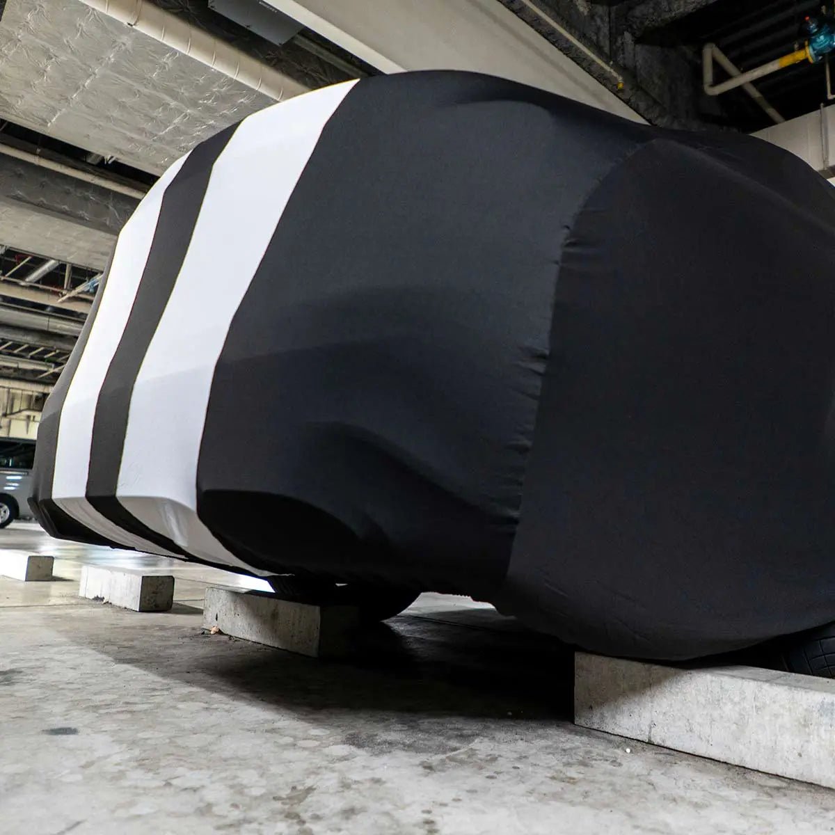 車庫内用 高級ベルベット製 一年間保証 車カバー オーダーメイド 水洗いOK 防塵防汚 軽/普自動車 SUV 専用カーカバー - 防水5層構造 | iCarCompanion