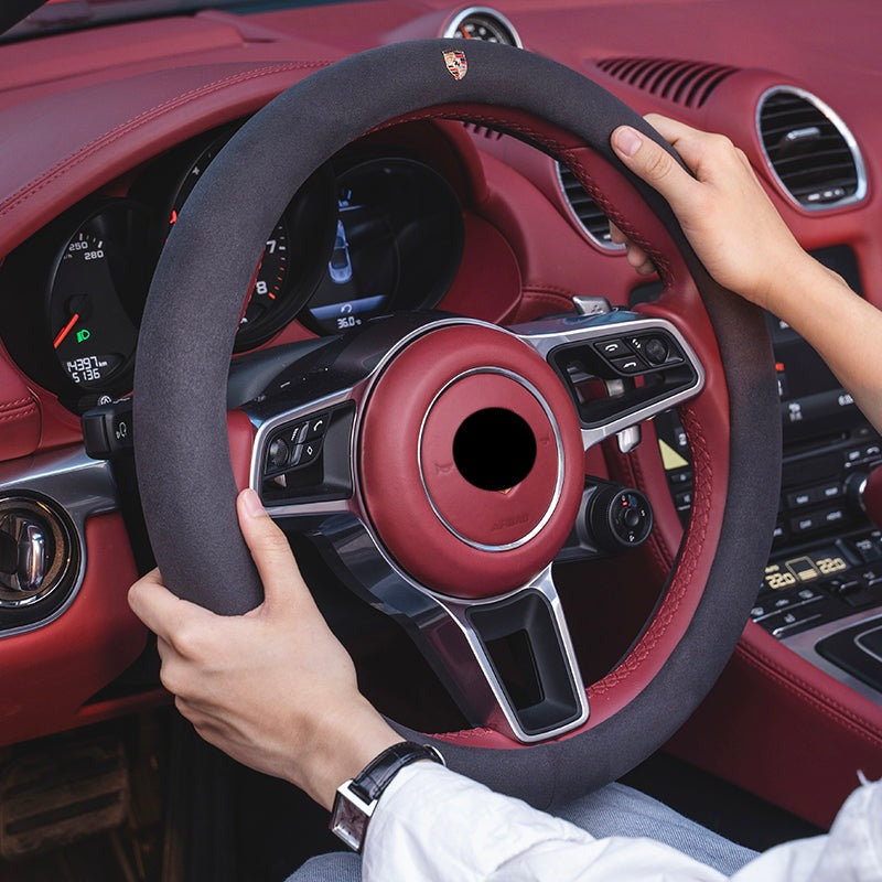 PORSCHE ポルシェ 高級品 ハンドルカバー スエード製 金属ロゴ Cayenne /Macan /Panamera 37~38CM 専用ハンドルカバー | iCarCompanion