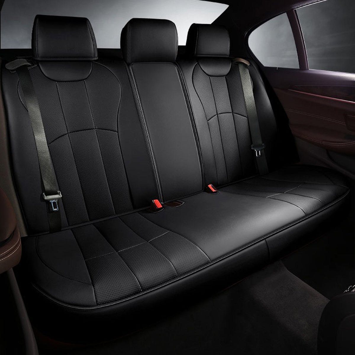 BMW専用 高級シートカバー  ロゴ入り レザー製 純正シート対応 オーダーメイド 全席 専用シートカバー - 防水5層構造 | iCarCompanion