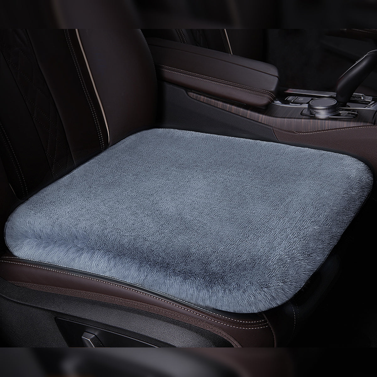 シートクッション かわいい 高級感　防寒対策 もふもふ ウサギ 暖かい 車用 冬保温 専用シートクッション | iCarCompanion