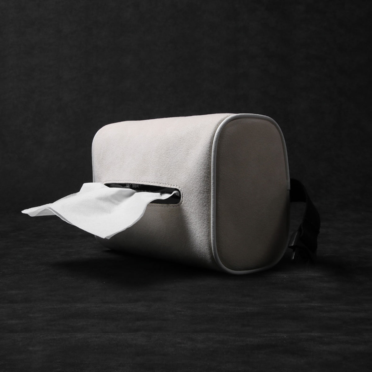 車用収納 高級品 ティッシュ箱 手触り抜群 人気多色 防塵 おしゃれ ALCANTARA おすすめ - iCarCompanion