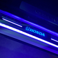 LED サイドステップガード 七色調節可能 スカッフプレート 自動変色 配線不要  自動変色
