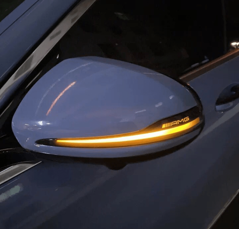 メルセデスベンツ の流れる点灯LEDドアミラーウインカー - iCarCompanion